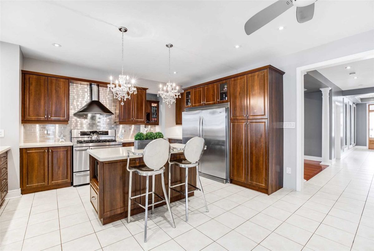 15 Lookout Crt 15 Lookout Crt Halton Hills