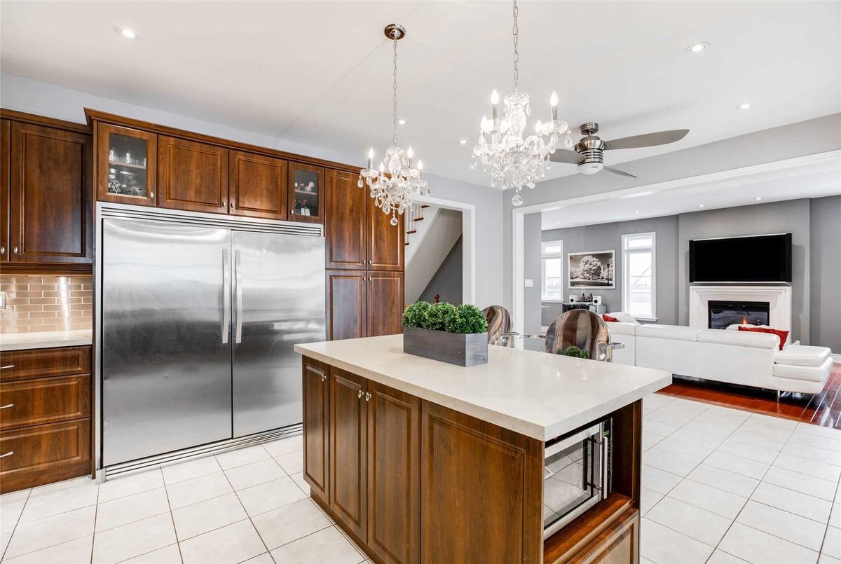 15 Lookout Crt 15 Lookout Crt Halton Hills