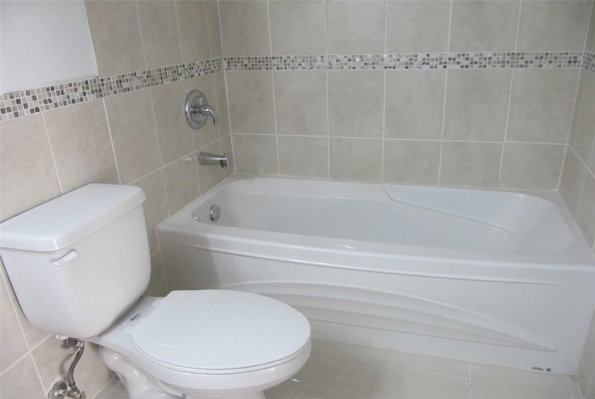 2206-155 Hillcrest Ave 2206-155 Hillcrest Ave Mississauga