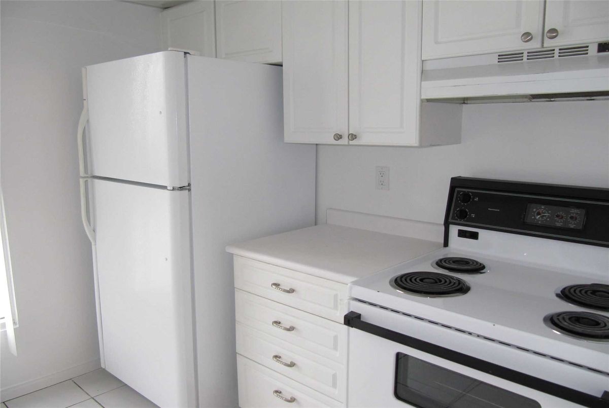 1616-115 Hillcrest Ave 1616-115 Hillcrest Ave Mississauga