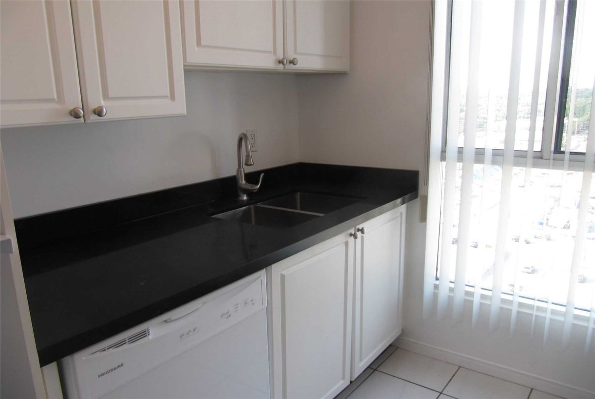 1616-115 Hillcrest Ave 1616-115 Hillcrest Ave Mississauga