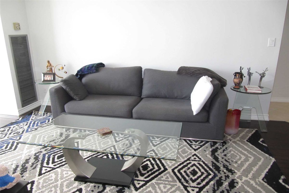 1201-155 Hillcrest Ave 1201-155 Hillcrest Ave Mississauga