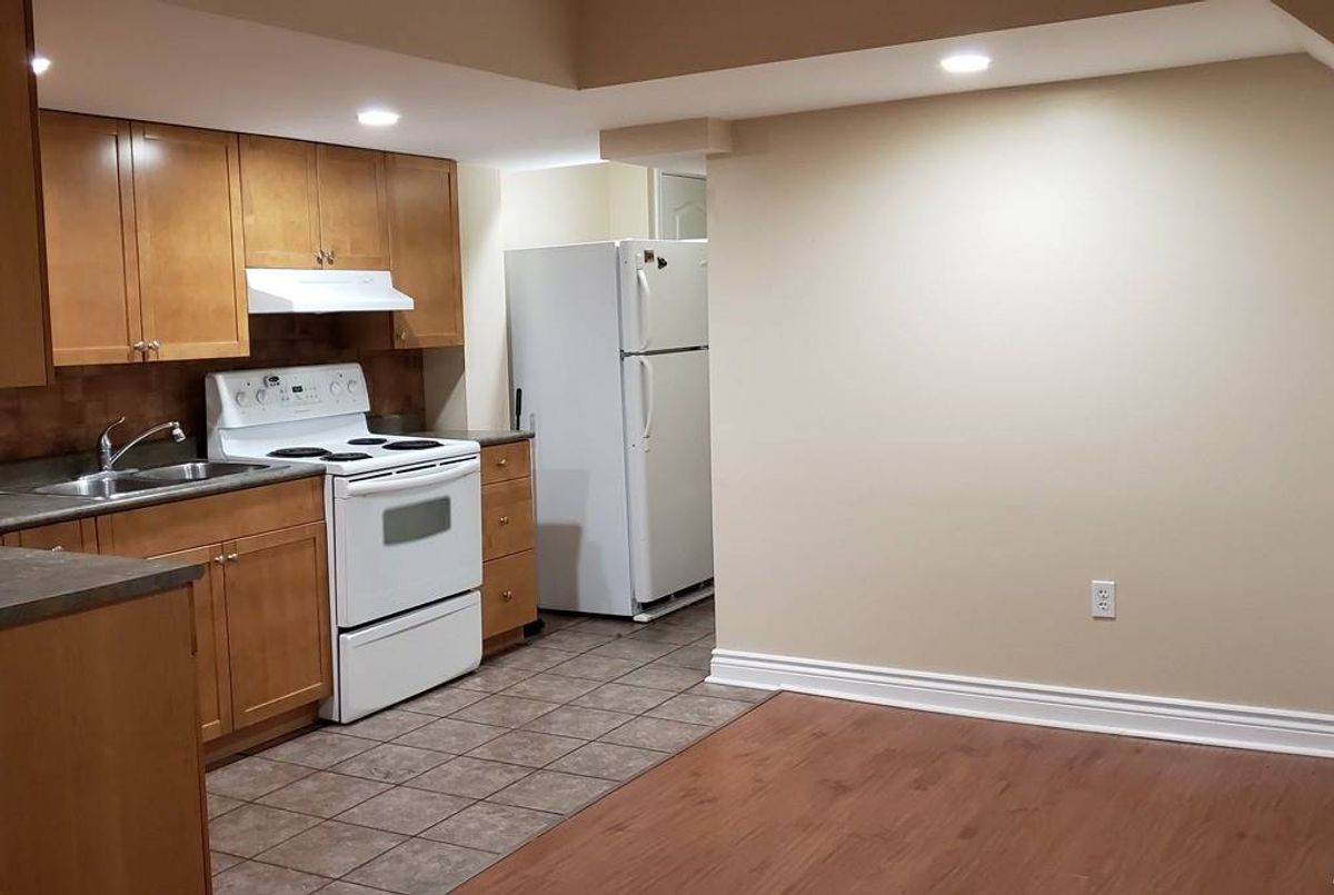 5553 Bonnie St 5553 Bonnie St Mississauga