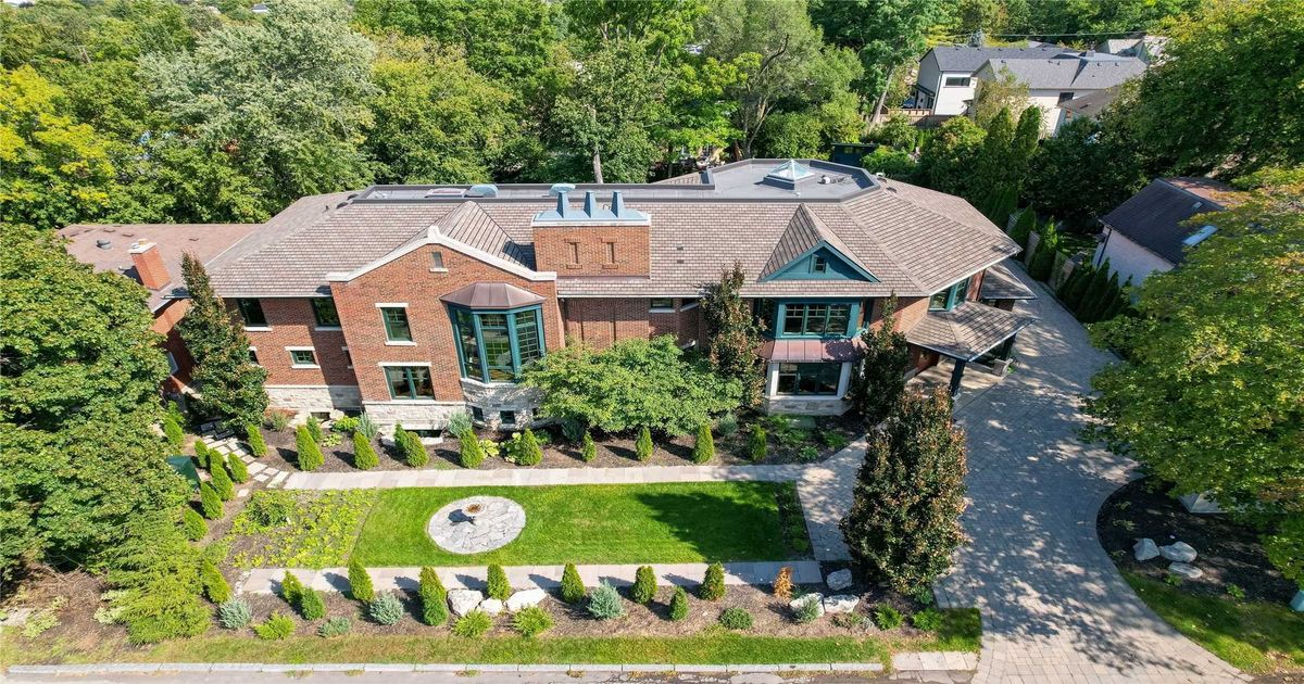 89 Kingsway Cres Toronto