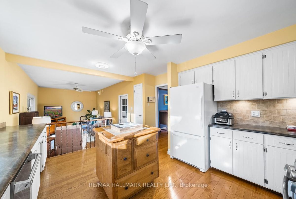 127 Glenview Dr 127 Glenview Dr Mississauga