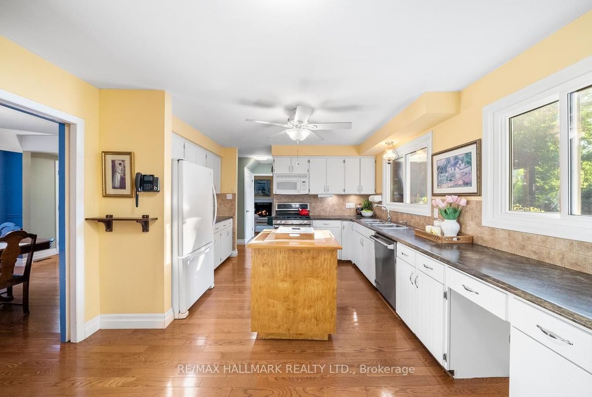 127 Glenview Dr 127 Glenview Dr Mississauga
