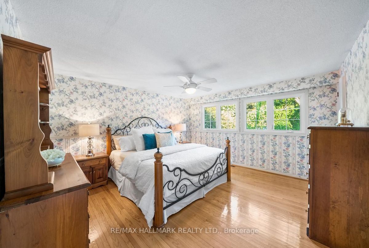 127 Glenview Dr 127 Glenview Dr Mississauga