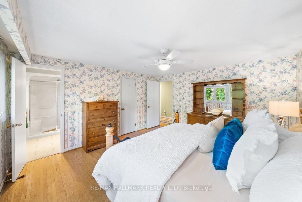 127 Glenview Dr 127 Glenview Dr Mississauga