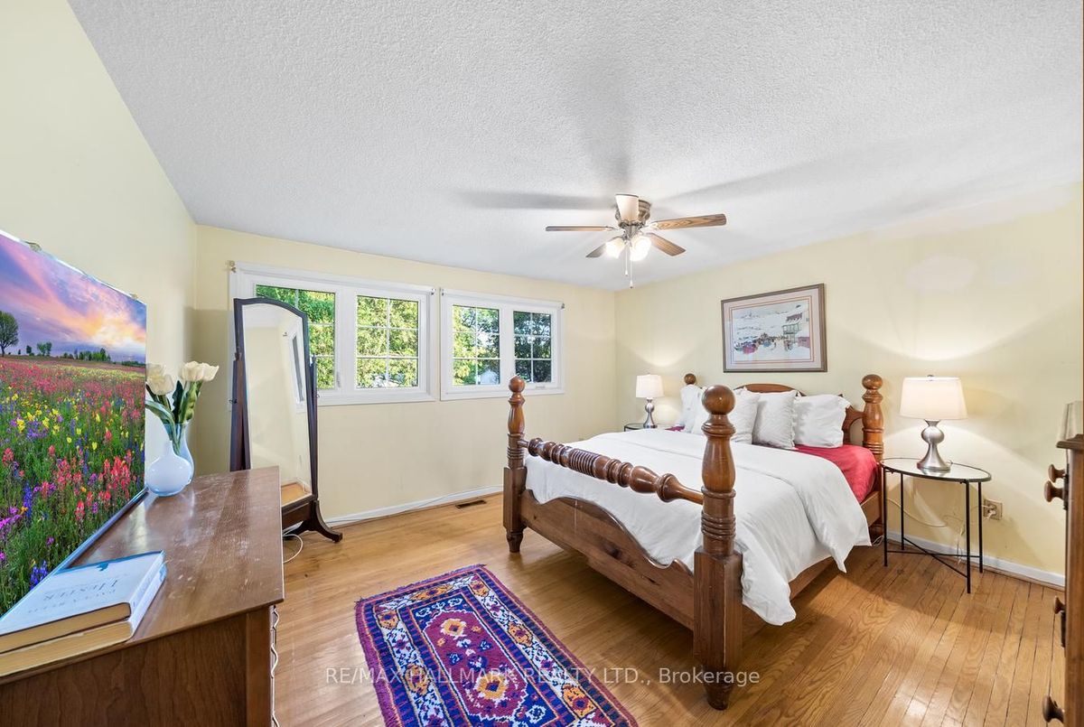 127 Glenview Dr 127 Glenview Dr Mississauga