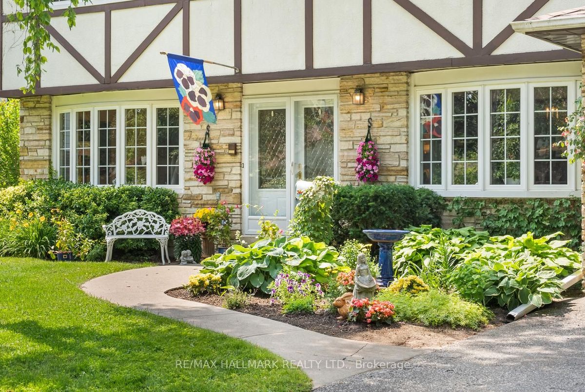 127 Glenview Dr 127 Glenview Dr Mississauga