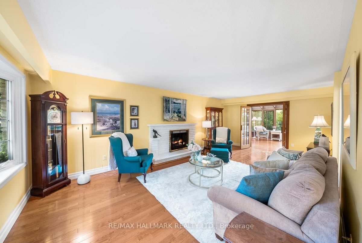 127 Glenview Dr 127 Glenview Dr Mississauga