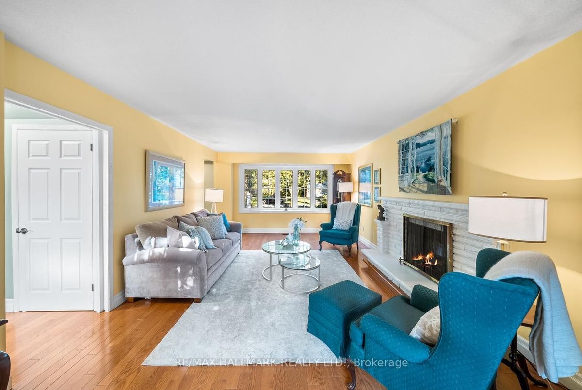 127 Glenview Dr 127 Glenview Dr Mississauga