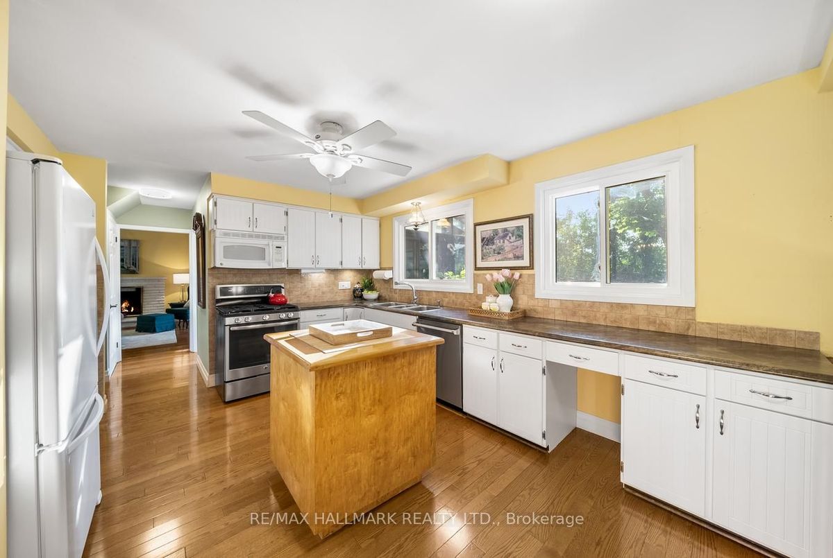 127 Glenview Dr 127 Glenview Dr Mississauga
