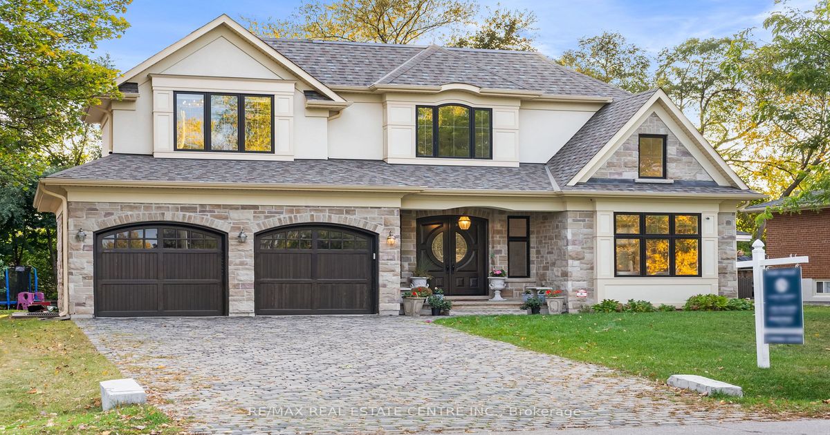 2100 Seabrook Dr Oakville