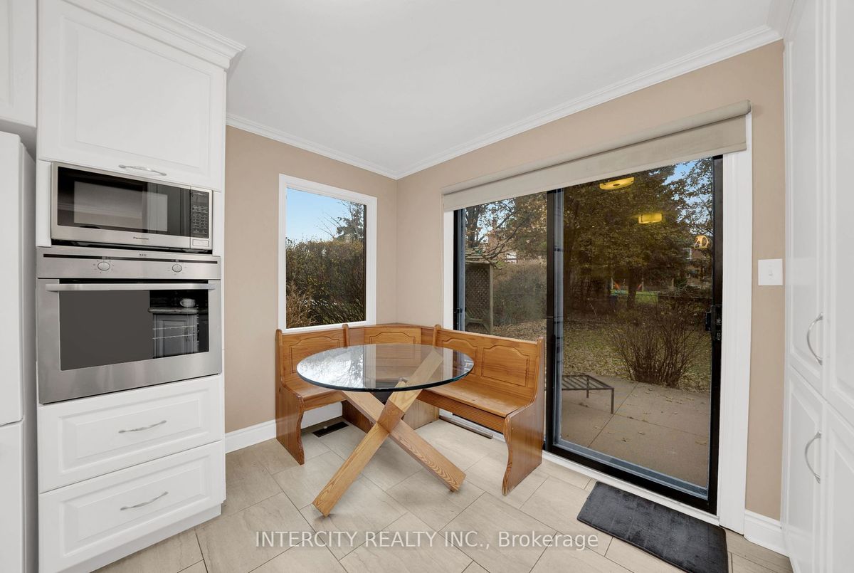 img-gallery
