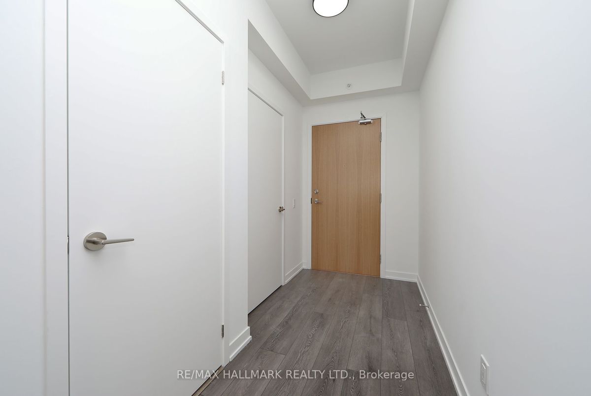 501-1787 St Clair Ave W 501-1787 St Clair Ave W Toronto