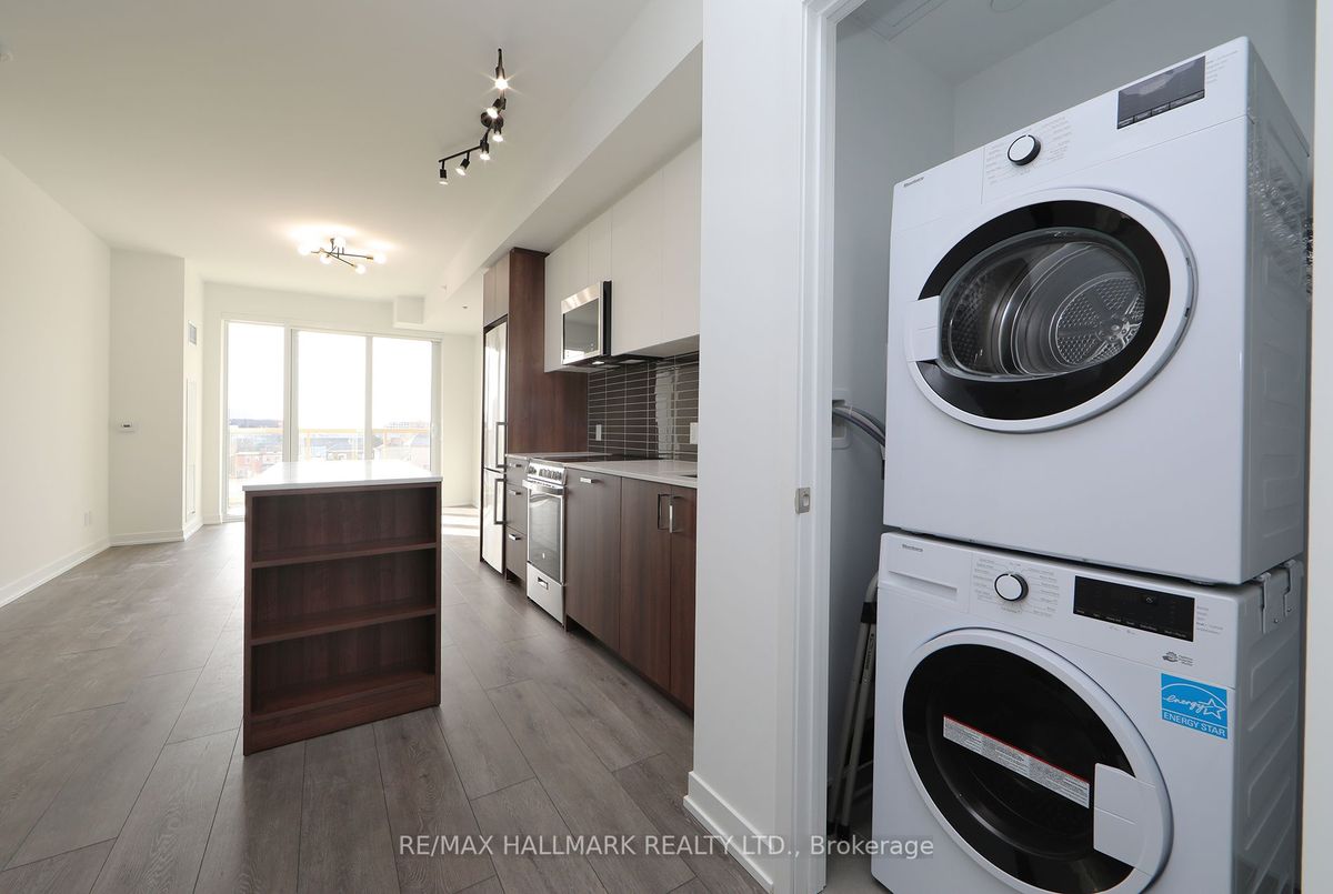 501-1787 St Clair Ave W 501-1787 St Clair Ave W Toronto