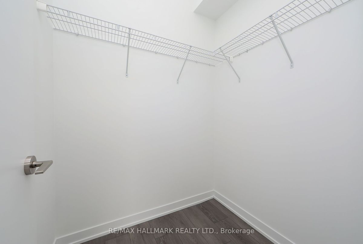 501-1787 St Clair Ave W 501-1787 St Clair Ave W Toronto