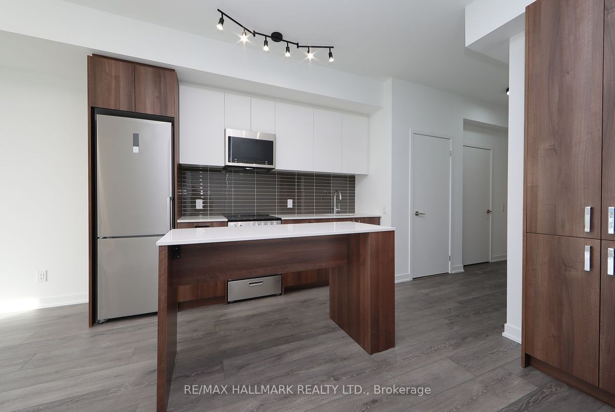 501-1787 St Clair Ave W 501-1787 St Clair Ave W Toronto
