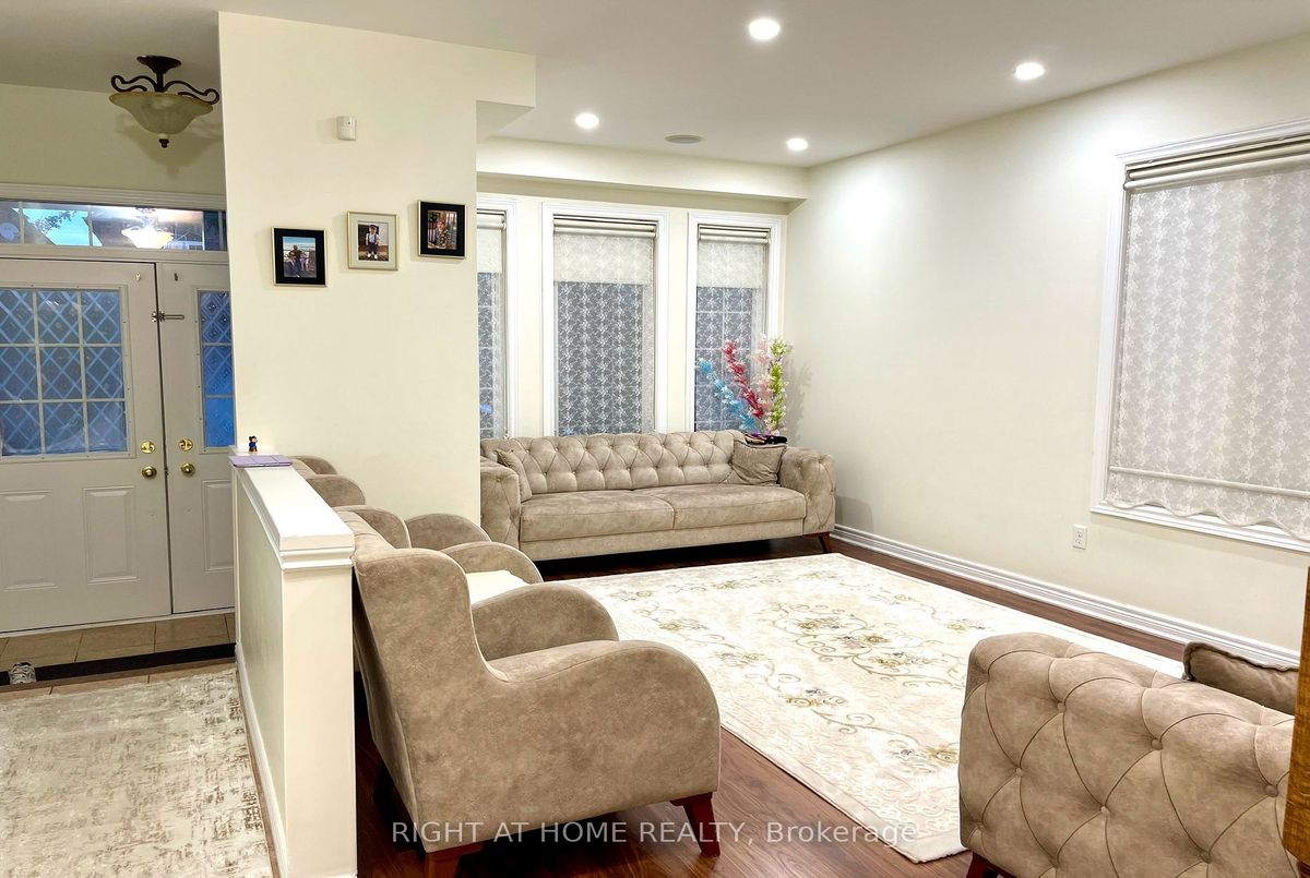 img-gallery
