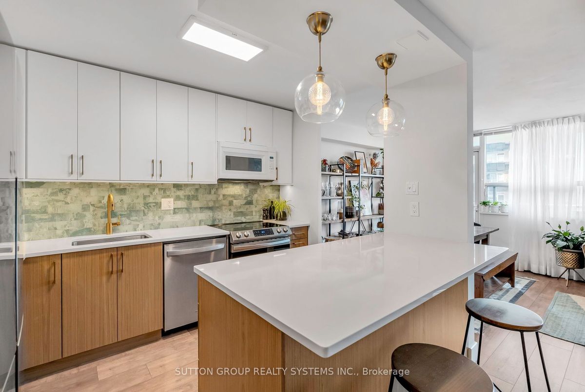1709-360 Ridelle Ave 1709-360 Ridelle Ave Toronto