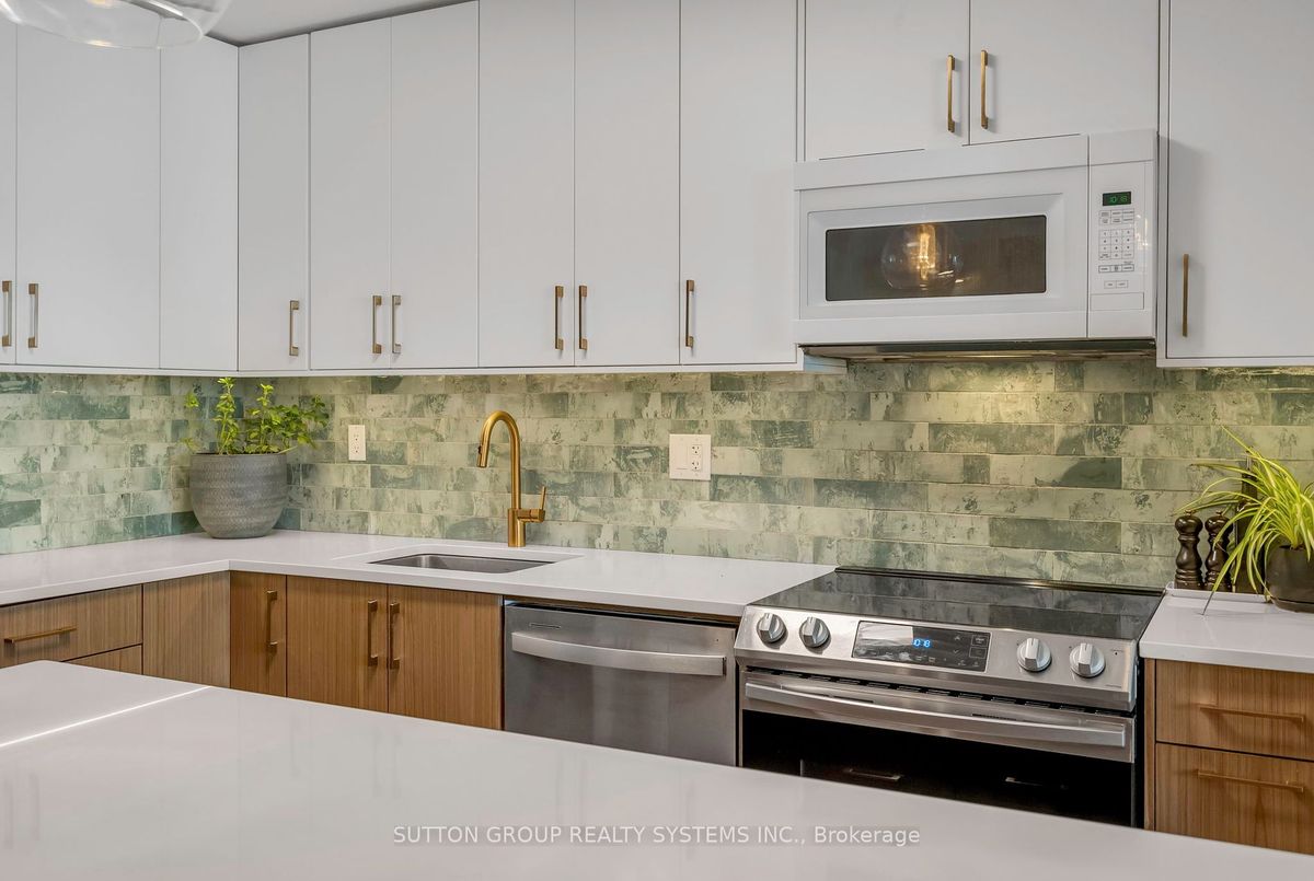1709-360 Ridelle Ave 1709-360 Ridelle Ave Toronto