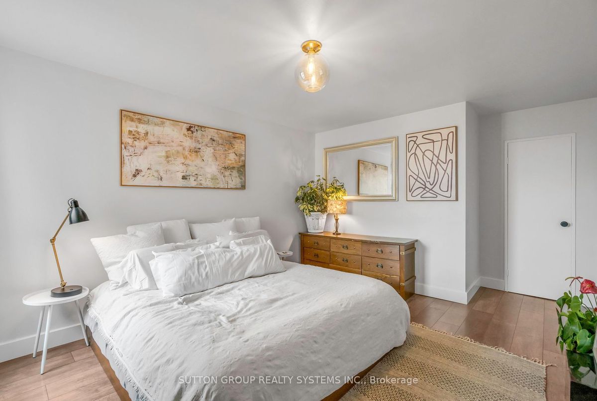 1709-360 Ridelle Ave 1709-360 Ridelle Ave Toronto