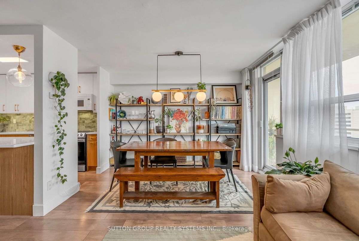 1709-360 Ridelle Ave 1709-360 Ridelle Ave Toronto