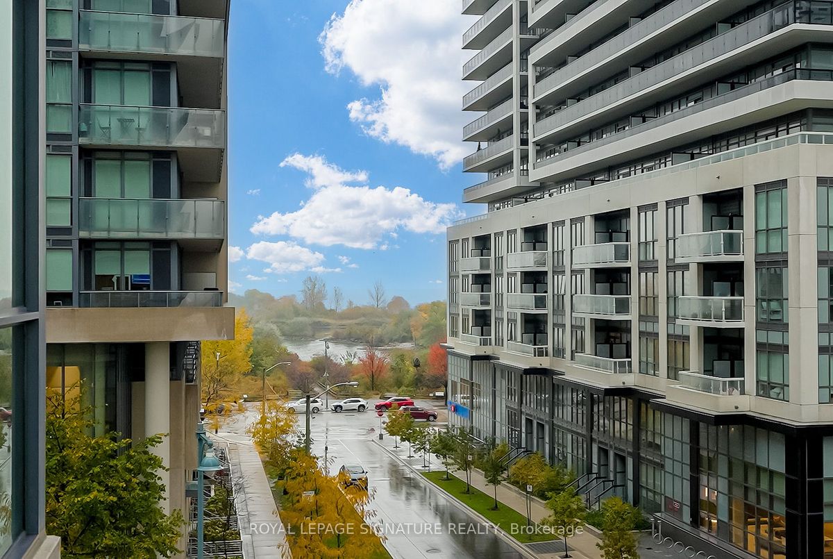 B415-60 Annie Craig Drive B415-60 Annie Craig Drive Toronto W06