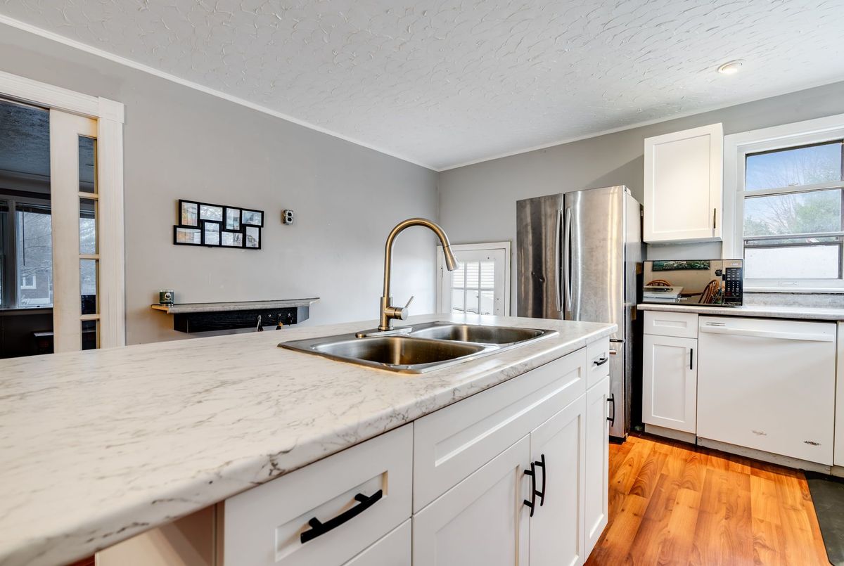 39 John Street 39 John Street Chatham-Kent