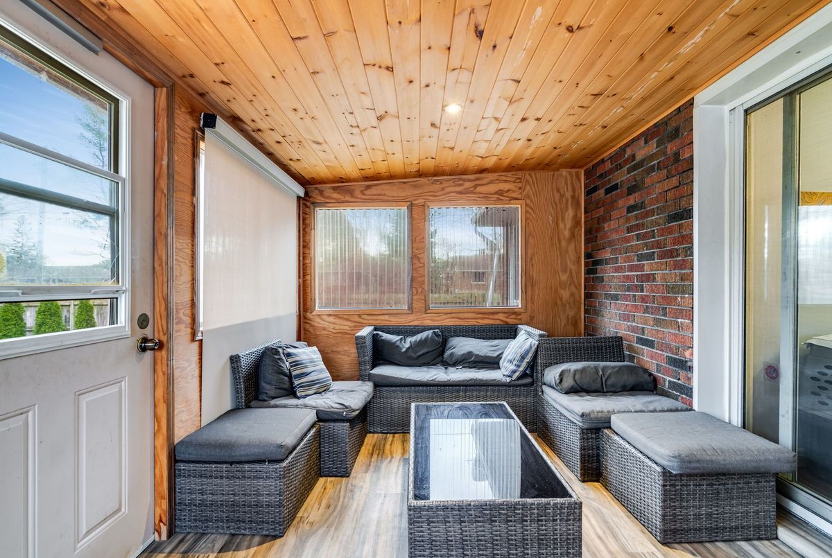 39 John Street 39 John Street Chatham-Kent