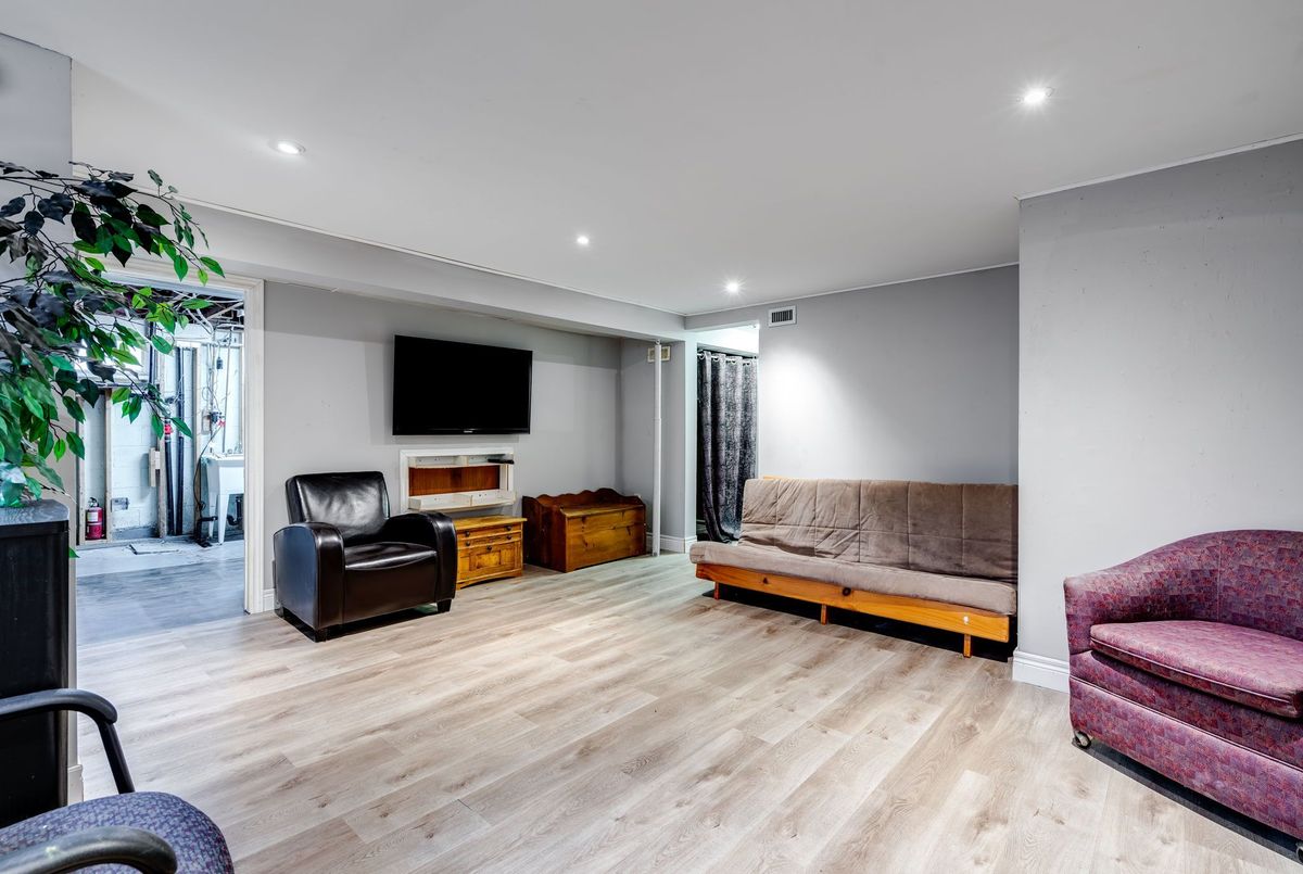 39 John Street 39 John Street Chatham-Kent