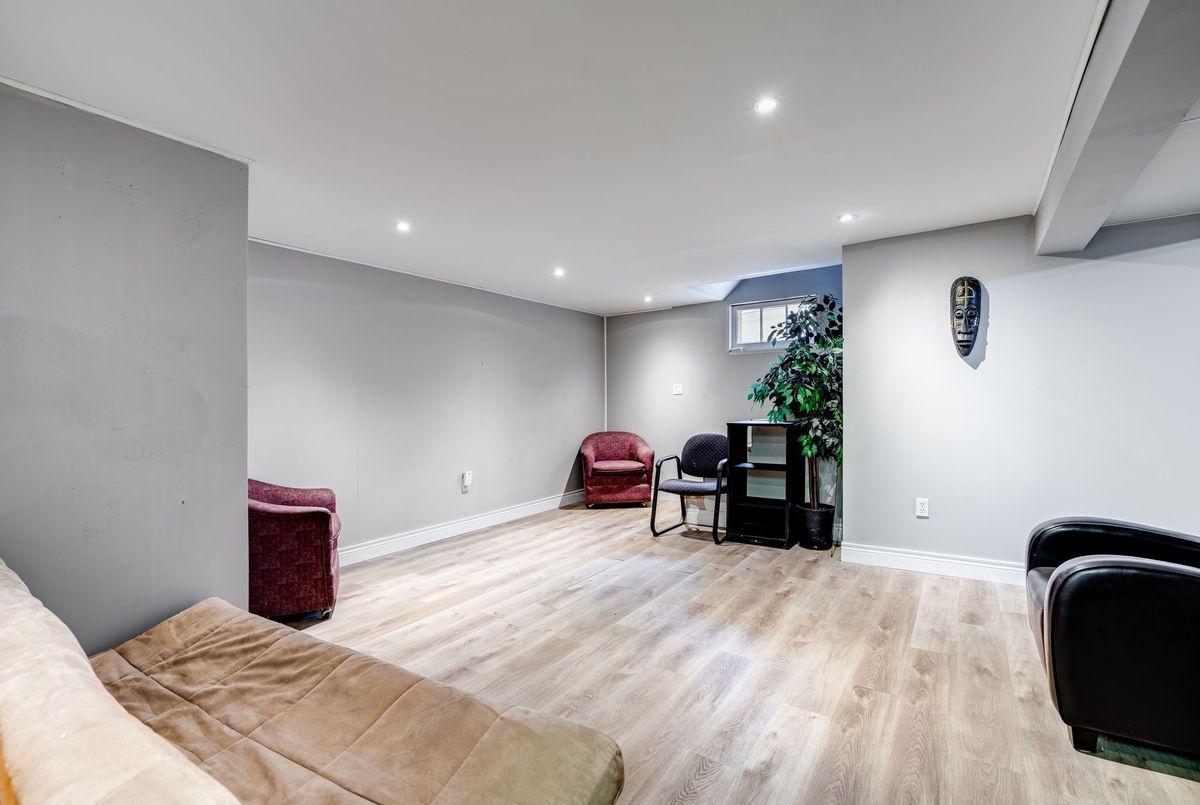 39 John Street 39 John Street Chatham-Kent