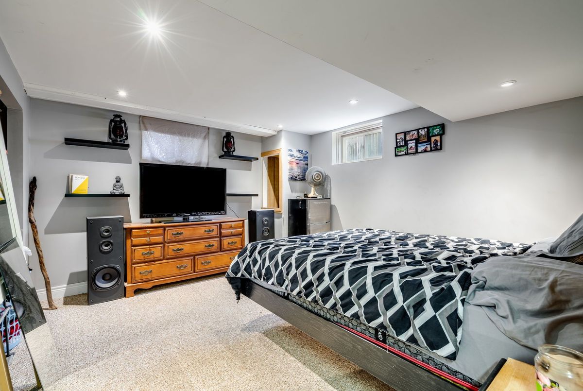 39 John Street 39 John Street Chatham-Kent