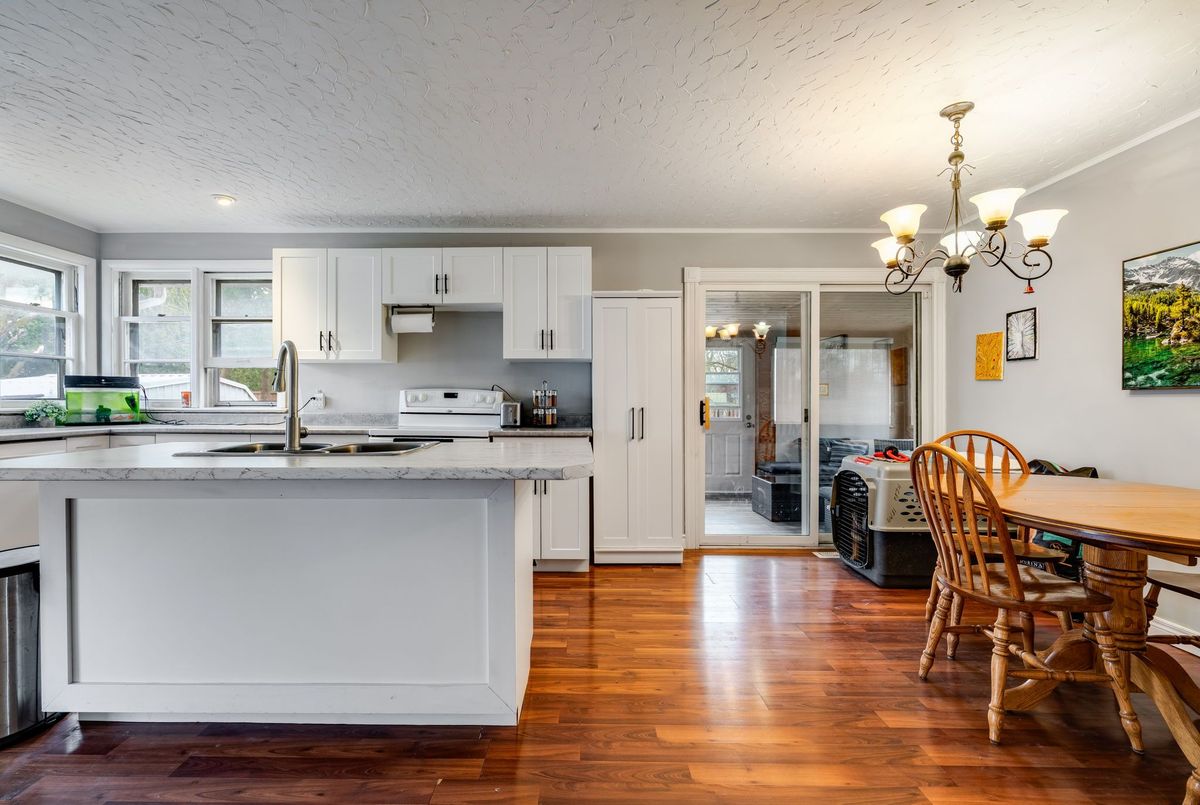 39 John Street 39 John Street Chatham-Kent