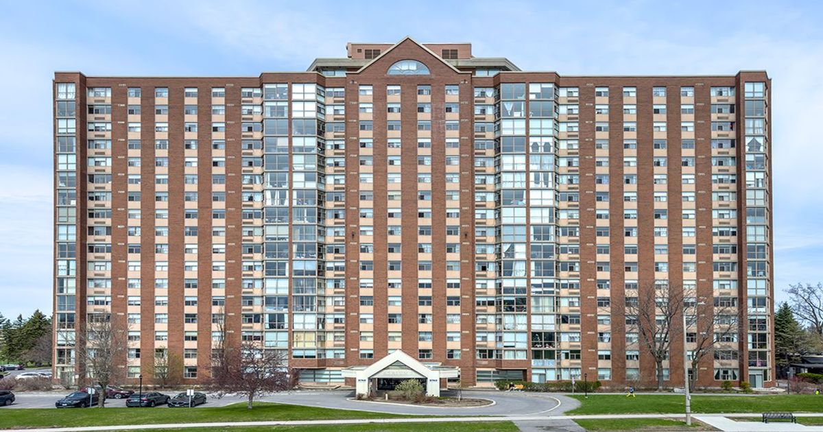 707-2760 Carousel Crescent Blossom Park - Airport and Area