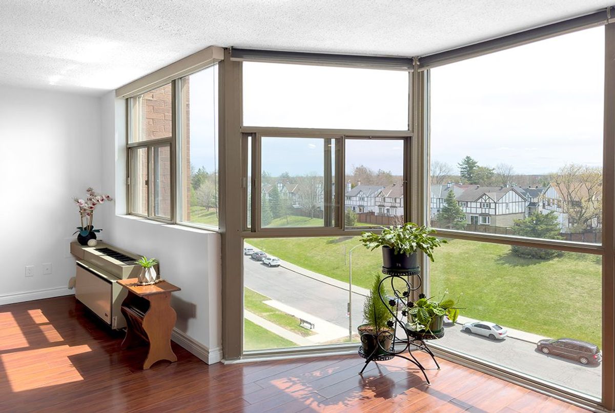 707-2760 Carousel Crescent 707-2760 Carousel Crescent Blossom Park - Airport and Area