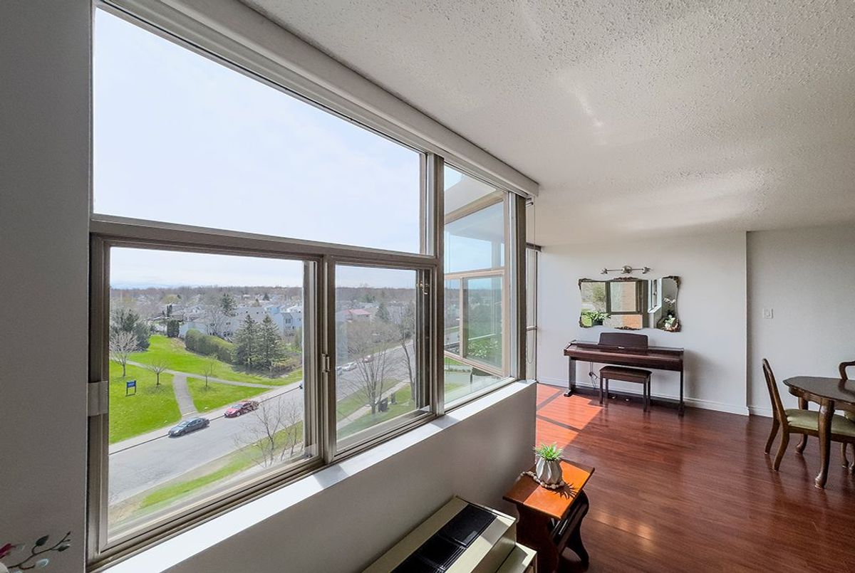 707-2760 Carousel Crescent 707-2760 Carousel Crescent Blossom Park - Airport and Area