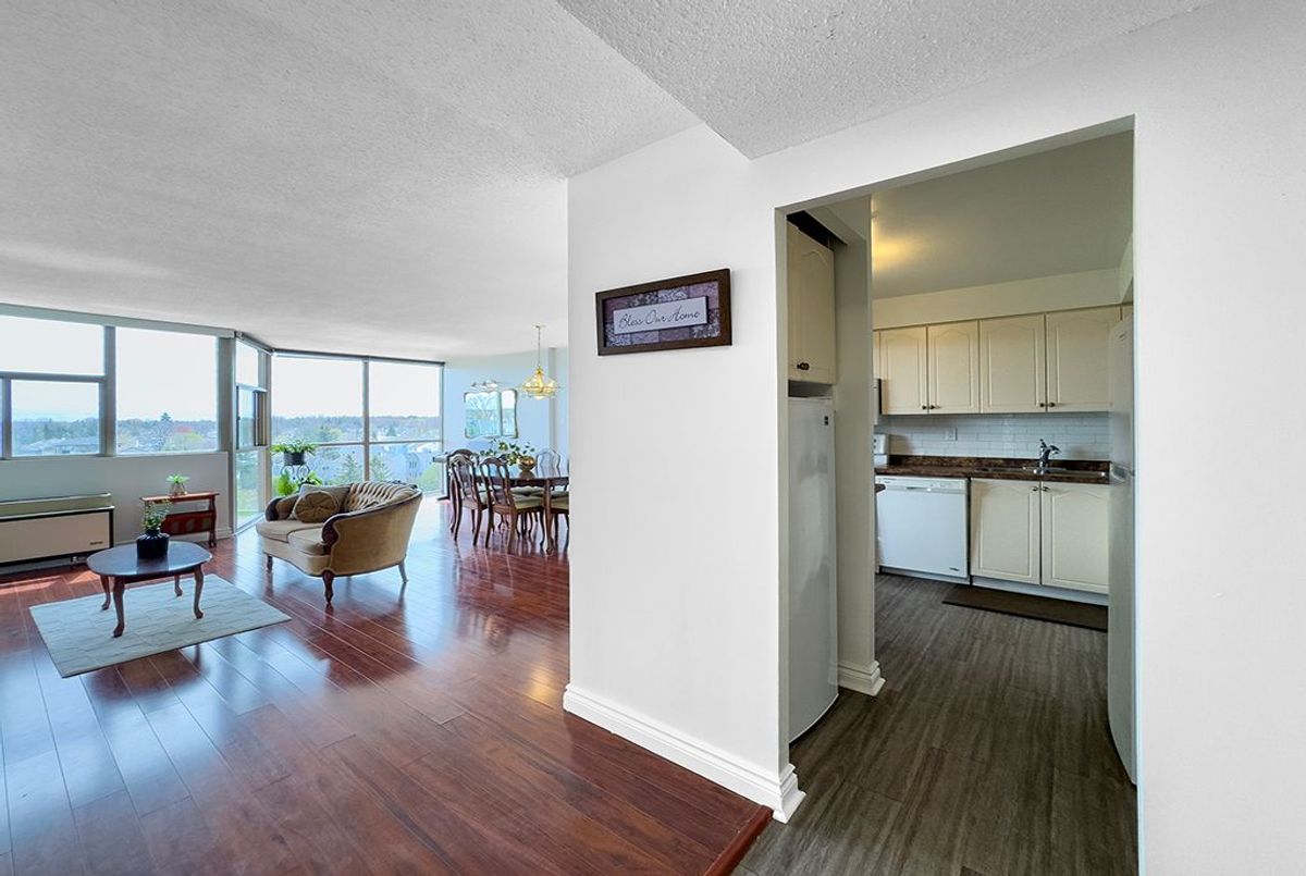 707-2760 Carousel Crescent 707-2760 Carousel Crescent Blossom Park - Airport and Area