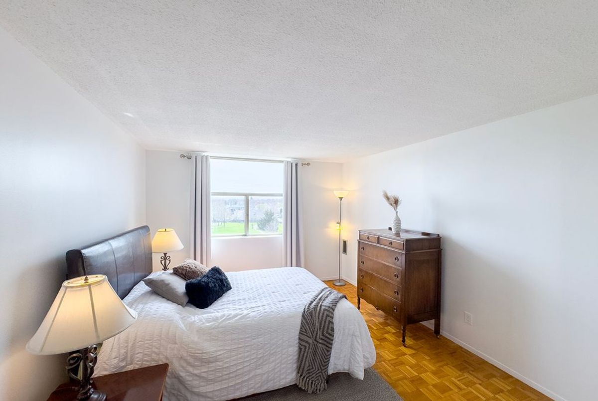 707-2760 Carousel Crescent 707-2760 Carousel Crescent Blossom Park - Airport and Area