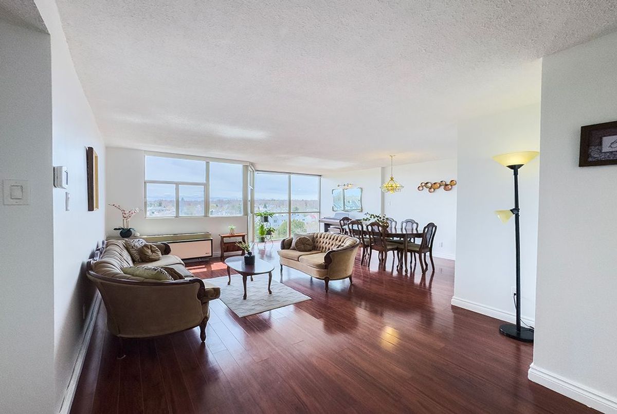 707-2760 Carousel Crescent 707-2760 Carousel Crescent Blossom Park - Airport and Area