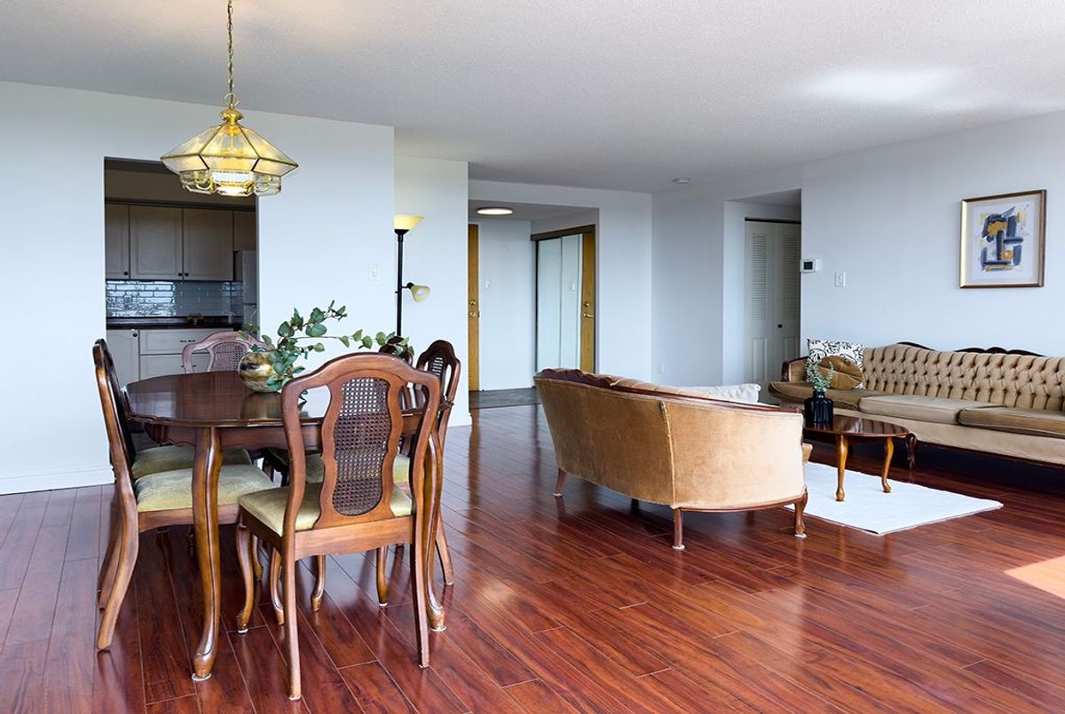 707-2760 Carousel Crescent 707-2760 Carousel Crescent Blossom Park - Airport and Area