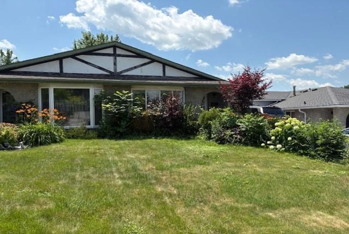 97 Guildwood Drive 97 Guildwood Drive Hamilton