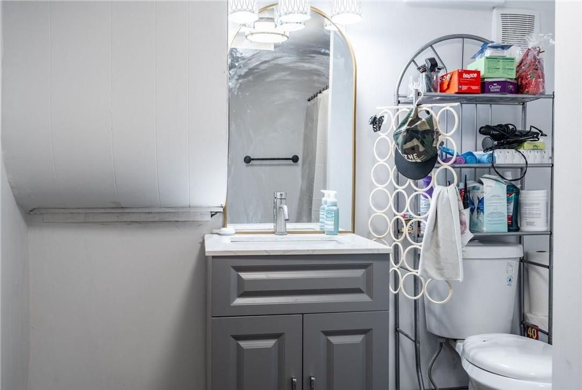 97 Guildwood Drive 97 Guildwood Drive Hamilton
