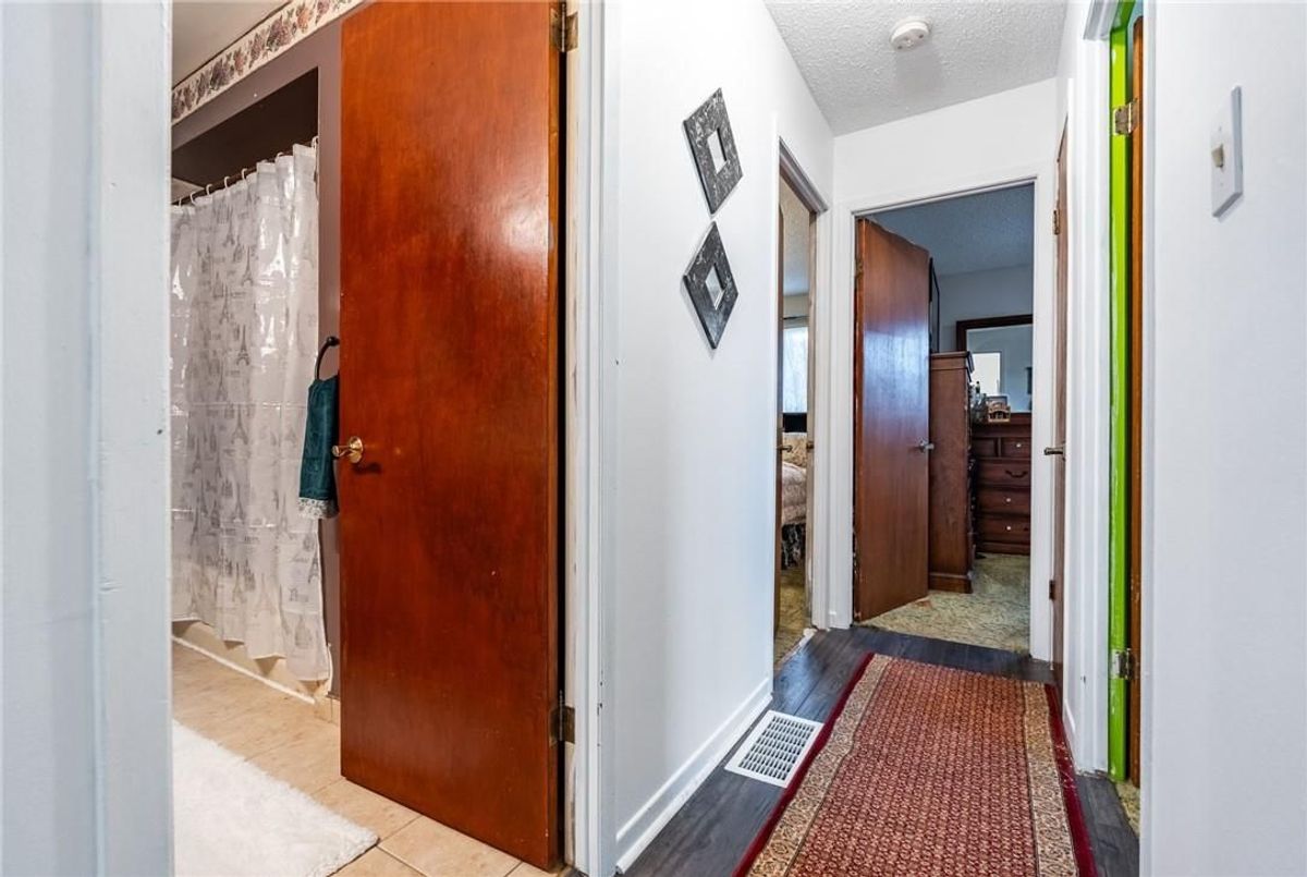 97 Guildwood Drive 97 Guildwood Drive Hamilton