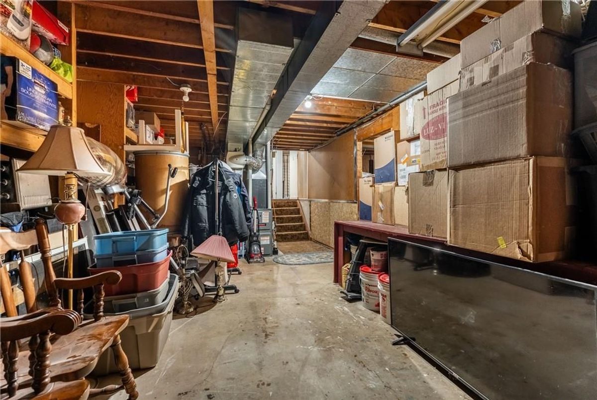 97 Guildwood Drive 97 Guildwood Drive Hamilton