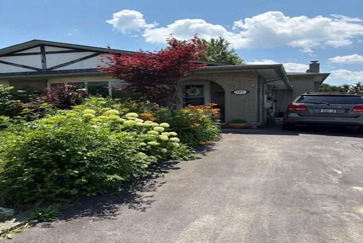 97 Guildwood Drive 97 Guildwood Drive Hamilton