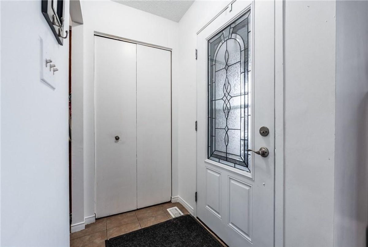 97 Guildwood Drive 97 Guildwood Drive Hamilton