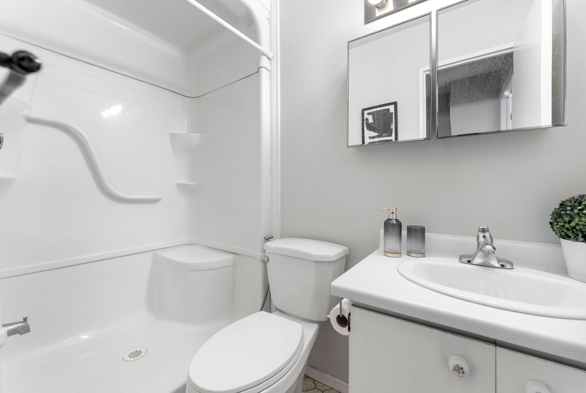 2-405 Keats Way 2-405 Keats Way Waterloo