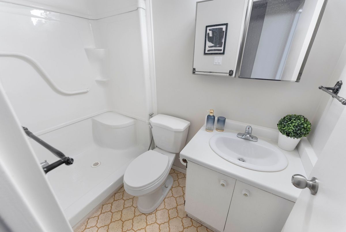 2-405 Keats Way 2-405 Keats Way Waterloo